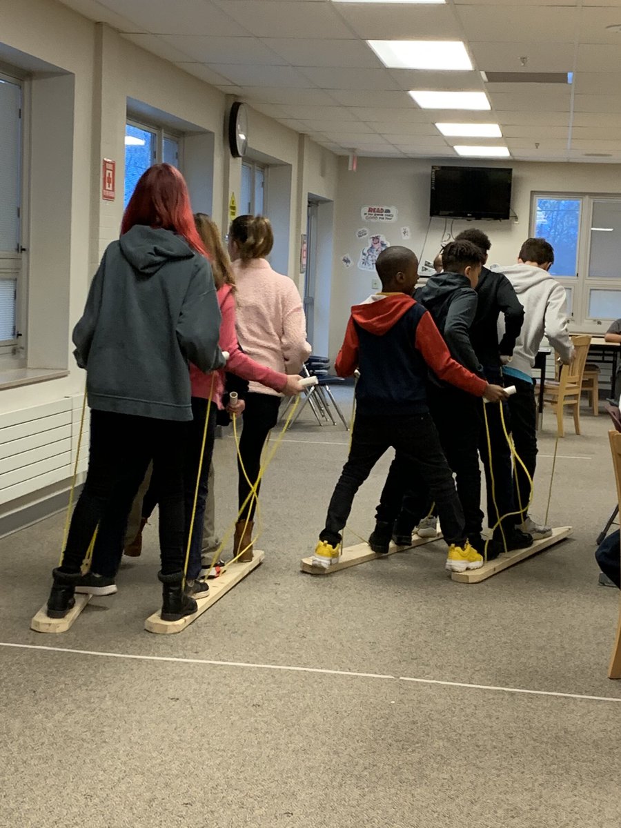 InnesCLC's tweet photo. Mrs. Skelly’s class is learning the true meaning of teamwork!
#teamworkmakesthedreamwork https://t.co/J907mrIrRU