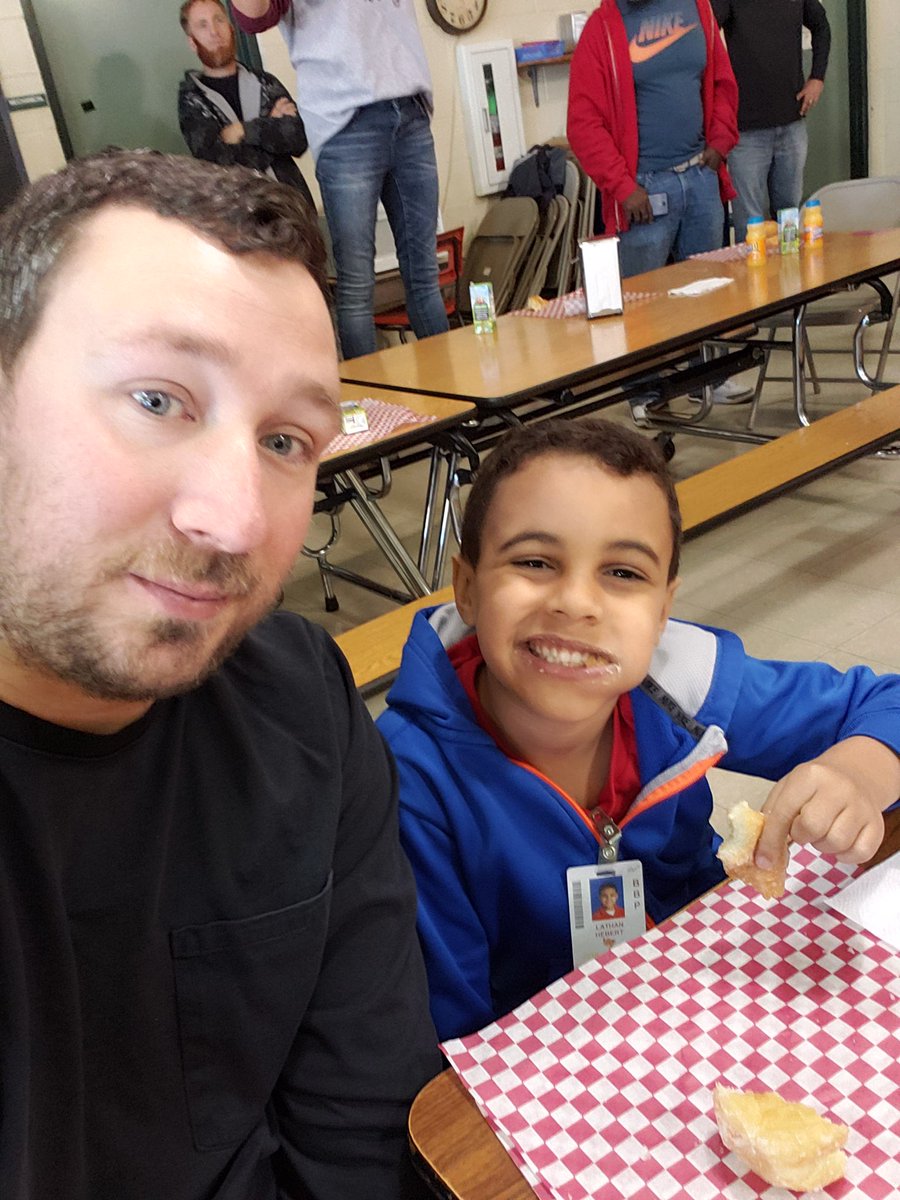 MegEliz1's tweet photo. Not the best picture. 🤣 Mouth full because it was quick and unorganized but this is a picture from this morning. Donuts with Dad. ♥️ What a sweet memory. #LifeWithLathan #DonutsWithDad #BBP #GeauxTigers #Kindergarten https://t.co/dqrGF1xr7D