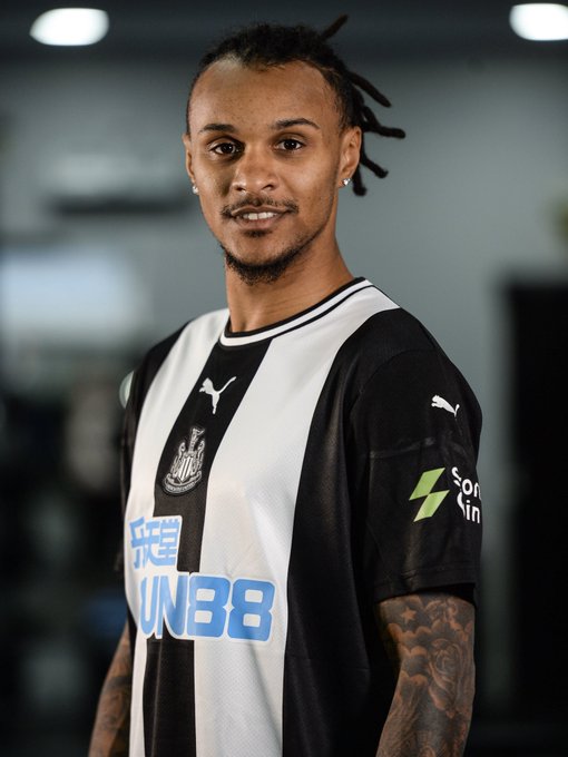 View image on Twitter