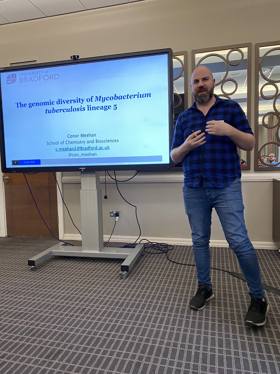 chengcweng's tweet photo. Up next, Conor Meehan from @UniofBradford. He is speaking to us about genome diversity of Mycobacterium tuberculosis lineage 5 #NorthernBUG #tuberculosis https://t.co/ODuFSeGUsF