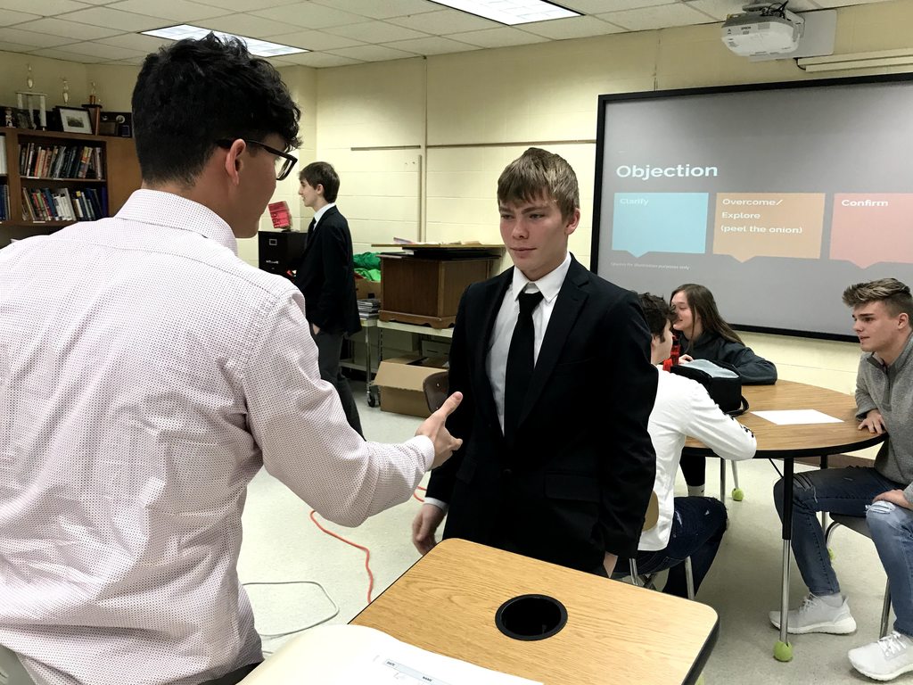 VanBurenSchools's tweet photo. Thank you to #VBalum, Noah Schumacker, for guest speaking in Mr. Heitkamp's Business Foundations course this morning. Noah shared with our students his experience in sales and had them participate in a mock, mini-sales competition. #VB1Team #VBexperience https://t.co/kQZEa140Pg
