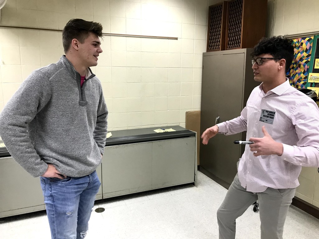 VanBurenSchools's tweet photo. Thank you to #VBalum, Noah Schumacker, for guest speaking in Mr. Heitkamp's Business Foundations course this morning. Noah shared with our students his experience in sales and had them participate in a mock, mini-sales competition. #VB1Team #VBexperience https://t.co/kQZEa140Pg