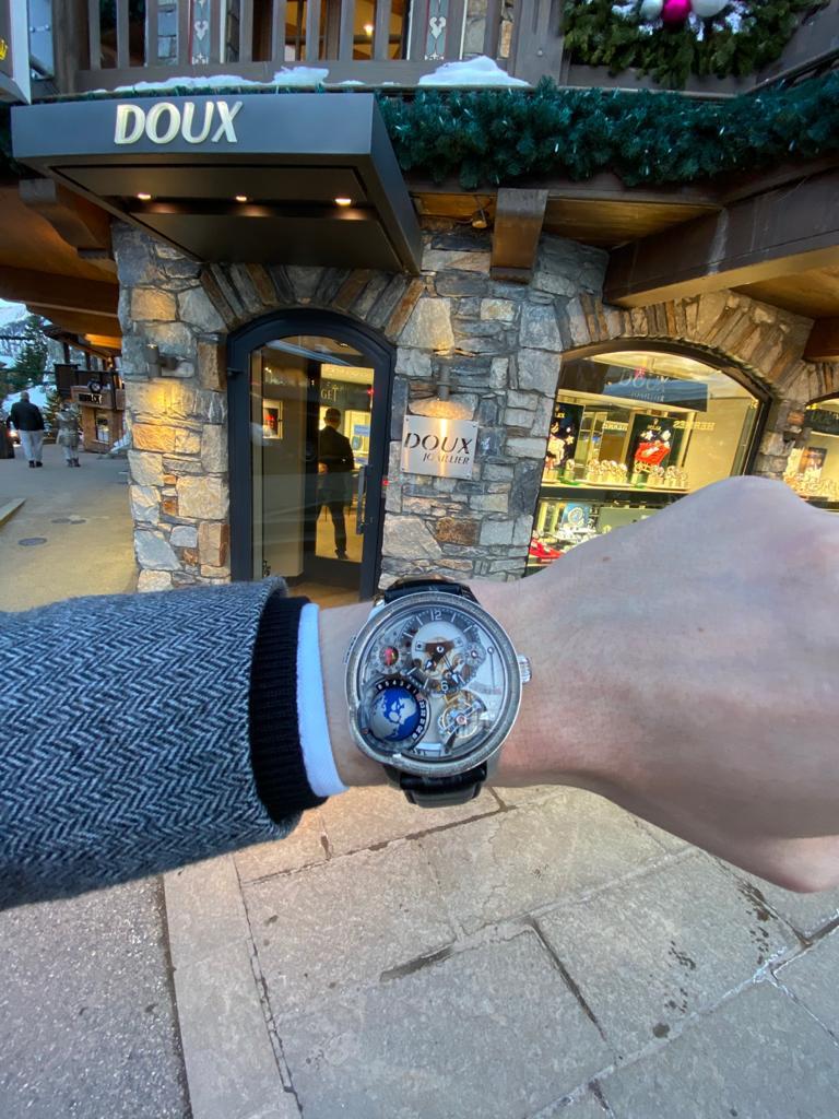 GreubelForsey's tweet photo. If you happen to be in Courchevel, take a break from skiing to discover the GMT Earth at the Doux boutique. It won’t be there for long!
#GreubelForsey #Artofinvention #Atelier #Timepiece #Finewatchmaking #Swissmade #Craftmanship #HauteHorlogerie #GMTEarth #Tourbillon24Secondes https://t.co/A8HiPKrpob