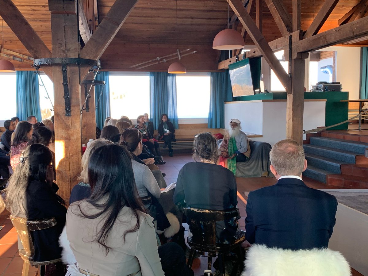 SadhguruJV's tweet photo. Creating a #ConsciousPlanet is possible only by raising human consciousness. Important for all and leaders in particular, whose decisions affect millions of lives, to embrace Conscious &amp; #Inclusive leadership. -Sg  #ConsciousnessRetreat @wef #WEF2020 https://t.co/qKuRitvOHC