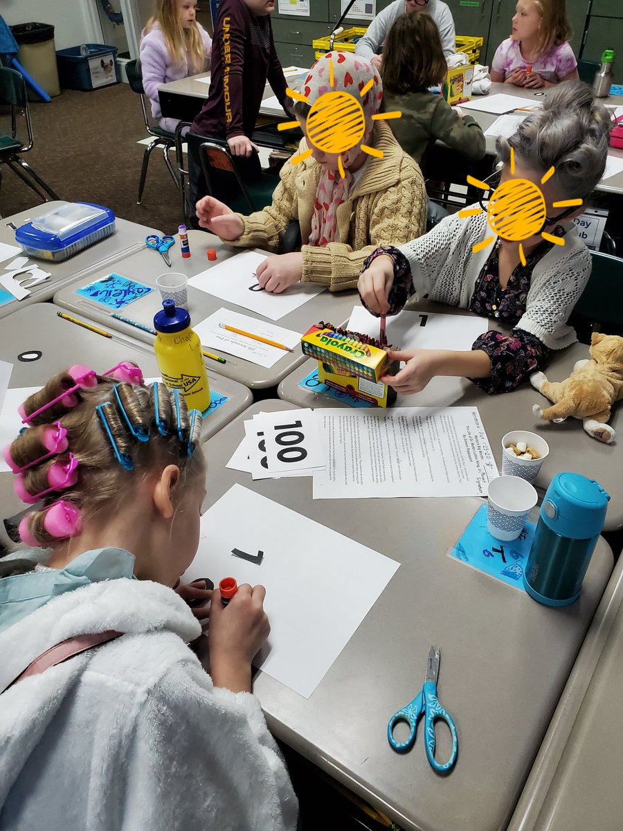 Some 100 year old folks from <a href="/Rhoades_EPS/">Mrs. Rhoades</a> class came by to do "100 digits" art <a href="/EdgewoodPrimary/">Edgewood Primary</a>