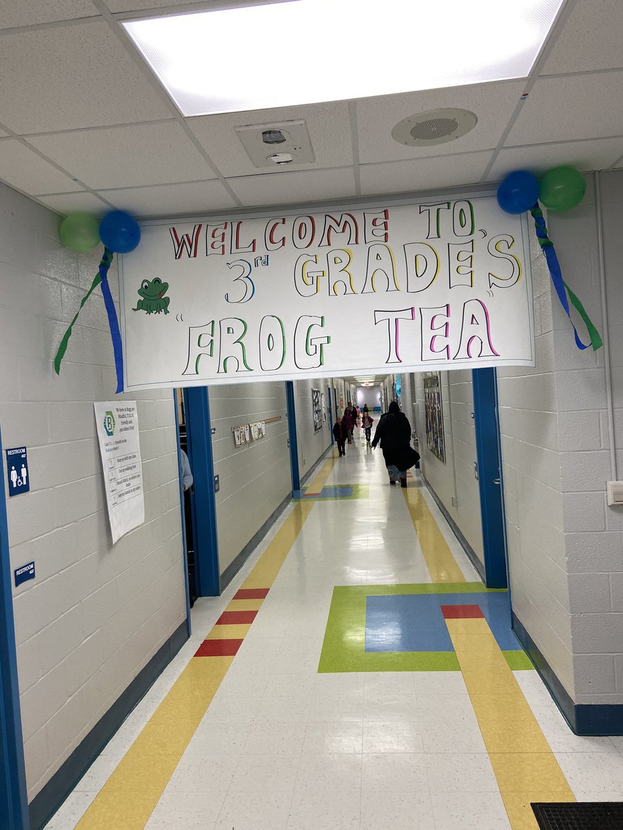 Dbennett2D's tweet photo. @BuggMagnet 3rd Grade is ready to present what they have learnt in 2nd Quarter about Frogs 🐸 #ELA_Curriculum .. #Module_2 #Unit_3 #3rdGradeRocks https://t.co/AXoCWnb71k