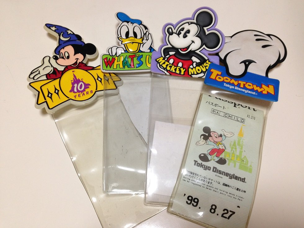 guccyn0419's tweet photo. 2008年(TDR25周年)からの年パ持ち
2008〜2011年は新幹線で通う遠方組
海外ディズニーは2005年WDWが最初
WDW×3、DLR×2、DLP×1、DCL×1
HKDL年パ×3年
2016年10月アンバFTW💒
夫(2018年〜年パ)と娘(2017年8月生まれ)の３人家族で関東住み🏠
ミッキーが大好き！！
ツイートは主に自分用のイン記録📝 https://t.co/3xoURoXldN