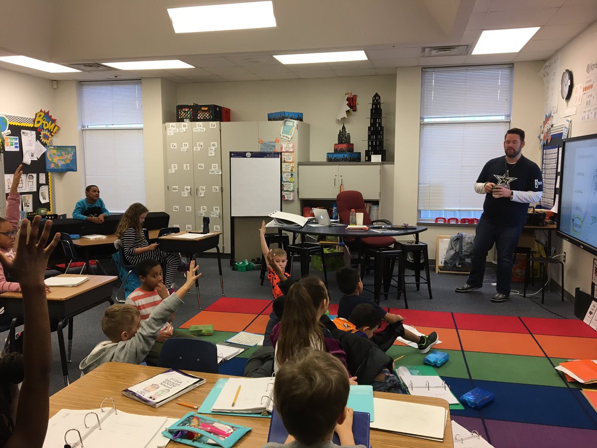 HansenMLG's tweet photo. When the inspiration hits you and you wander away from the teaching plan, magic happens! #brainshakeup #mathstamina #butwhy #explain #vegaelem @TheMartinator5 https://t.co/BBwsBcbFEY