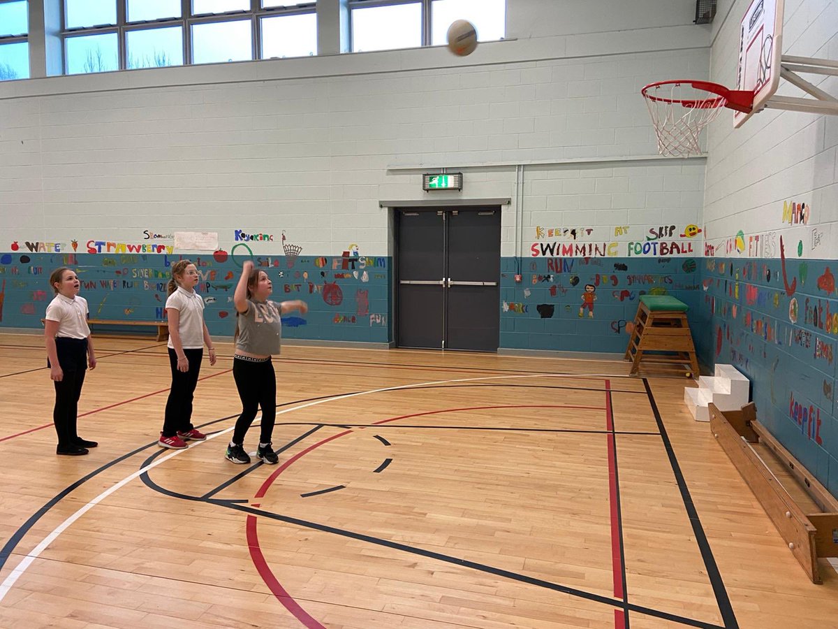 Basketball restarted last night and our players were working really hard in preparation for next week’s league fixtures. <a href="/oakwoodsport/">Oakwood Primary Sport</a>   Thanks @ActiveSchoolsMM for putting us through our paces!