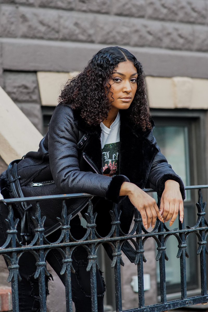 LilBooBk's tweet image. For all my day one supporters, “The Letter” T-shirts are now on sale💽 Supply is limited, inbox me to purchase👻 

#TheLetter #January31st
 #MarsMusic #TeamLilBoo #BooSeason 👻
#lilboo #bushwick #brooklyn #queens #nyc #ny #newyork #newyorkcity  #hiphop #femcee #rapper #rap