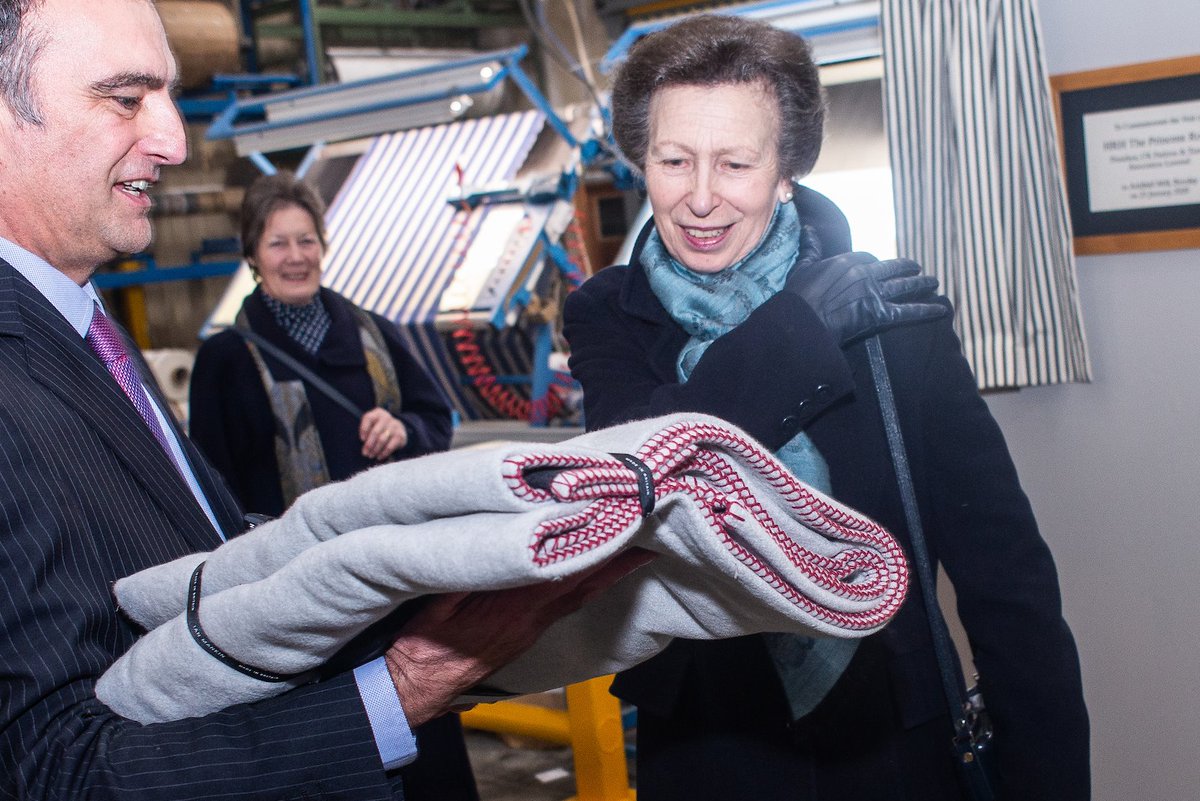 The Princess Royal visits John Spencer Textiles Weaving Mill in Burnley to celebrate 150 years of continuous production in the heart of the UK’s textile industry🎉

Her Royal Highness is President of the UK Fashion and Textiles Association @UKFTorg.