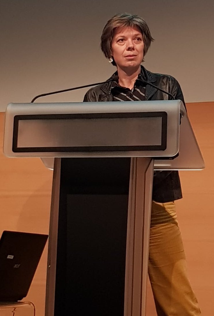 esante_gouv_fr's tweet photo. Mot de conclusion par Marie-Anne Jacquet (@JacquetMarieAn1 -@MinSoliSante): « Le #ProgrammeHopEn s’inscrit désormais et a toute sa place dans le cadre stratégique de la feuille du route du numérique en santé » #MaSanté2022 https://t.co/f25NgY60Mw