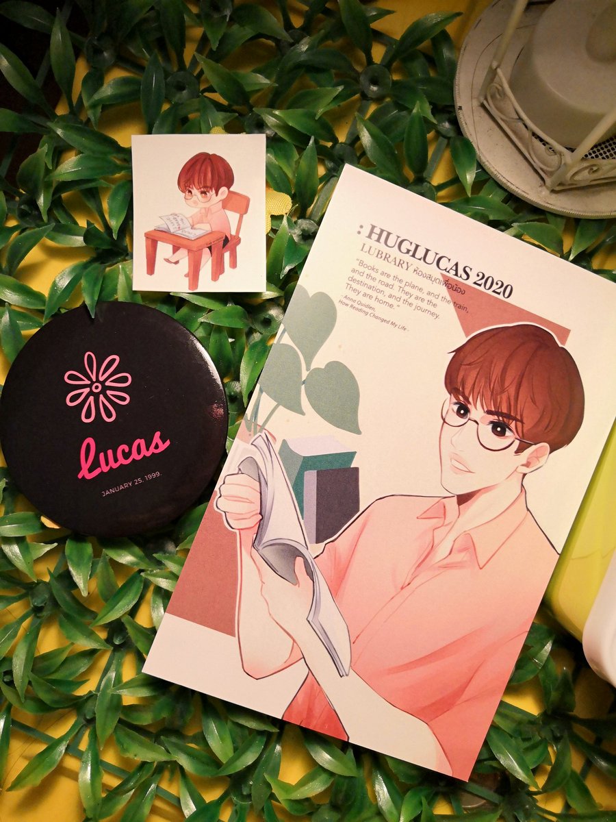 HugLucas99's tweet photo. Give away from #Huglucas2020 🎈
Poscard : 25 ea
Sticker lucas love reading  : 44 ea
Mirror : 10 ea
Sticker WayV 7 members : 7 set
and more... 🤭
🍵 25.01 ซอลบิง ประมาณ 1ทุ่มค่ะ 
Aw: @poltny 
#HappyLucasDay
#黄旭熙0125生日快乐
#OurSunshineLucas
 #LUCAS #wayvfanart https://t.co/Wq2AKHCYda