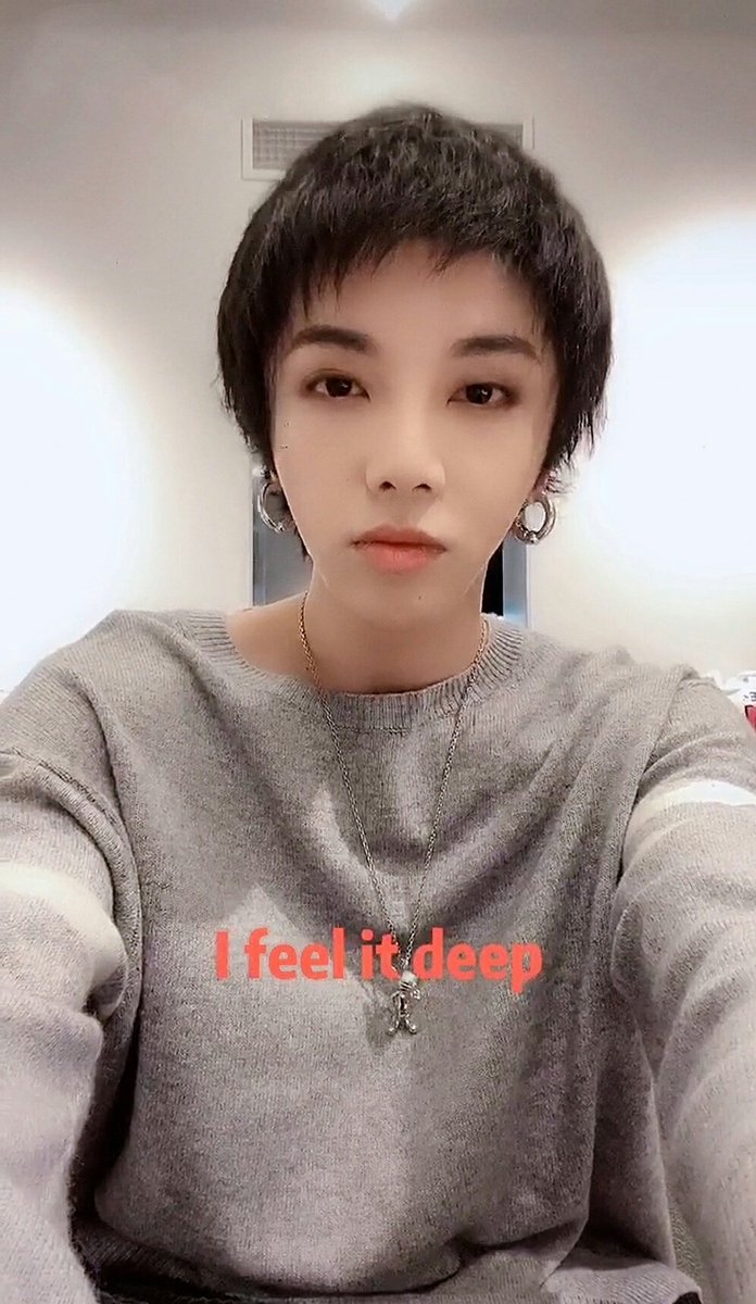 ETETT17's tweet photo. huahua happy new year😍so cool. soooo sweet😘#huachenyu https://t.co/qT5AzvKGzY