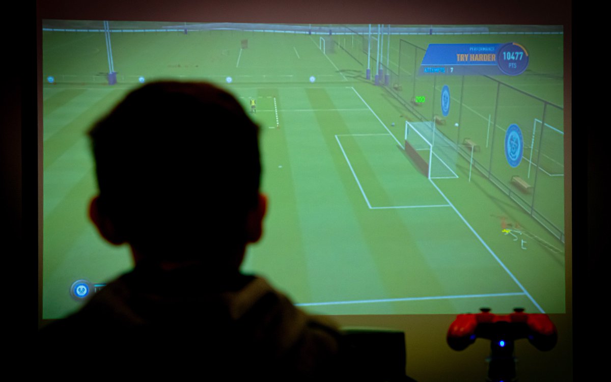 ArcadePopUpUK's tweet photo. Literally cannot wait for this event @SacredHeartFC #FootballClub #Rochdale. Players from the team will be battling it out in a round-robin style competition to find out...

Who is the best at #FIFA20!! 

https://t.co/o1vcD4MDew https://t.co/cig9tHTQoC