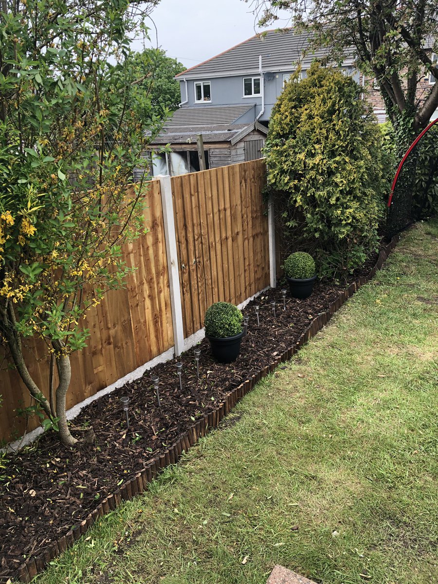 Andy_Fowler's tweet photo. Before and after pics of a new fence and tidy up we done for Tranmere Rovers footballer Paul Mullin, his stocks have risen with that winner against Watford last night in the FA Cup. We’ll done fella 👍😎⚽️ https://t.co/eVbXGWjtQW