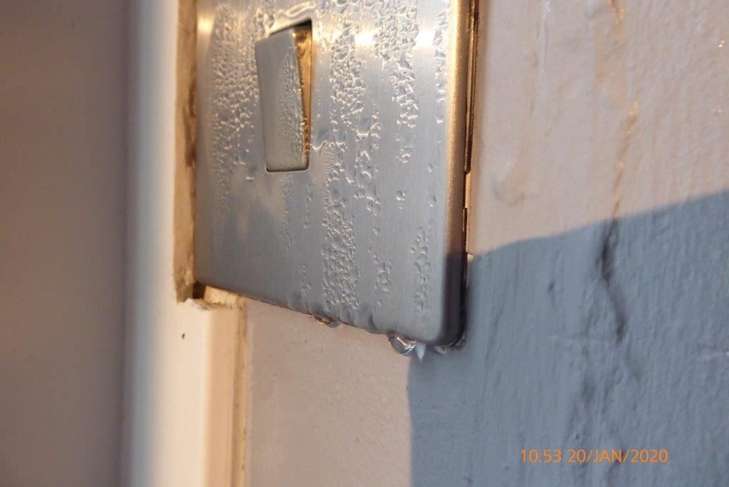 Exec_PM's tweet image. Very bad condensation examples, these areas should be regularly wiped down and steps taken to prevent recurrence.