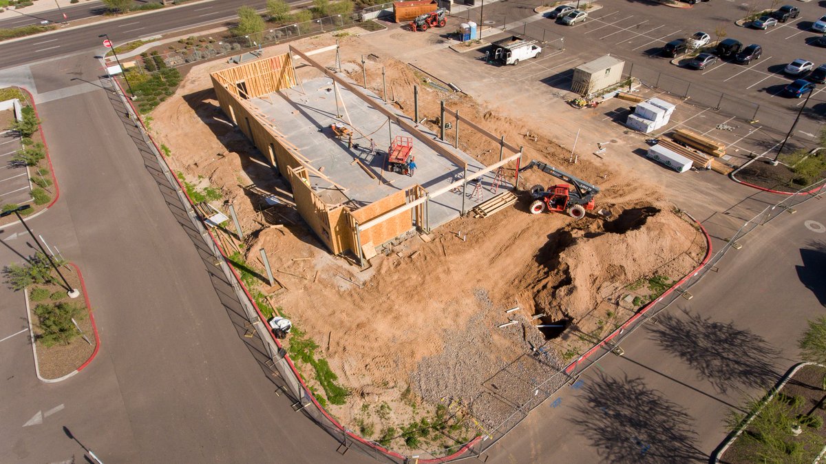 RemingtonNV's tweet photo. Our team is making great progress on #construction at our SanTan Pavilions development in Gilbert, Arizona. Work is currently underway on the space that will soon occupy @sleepnumber and @BlackRockCoffee. Stay tuned for the grand opening dates! #ComingSoon #Gilbert #Developer https://t.co/zb407Pg4Ij