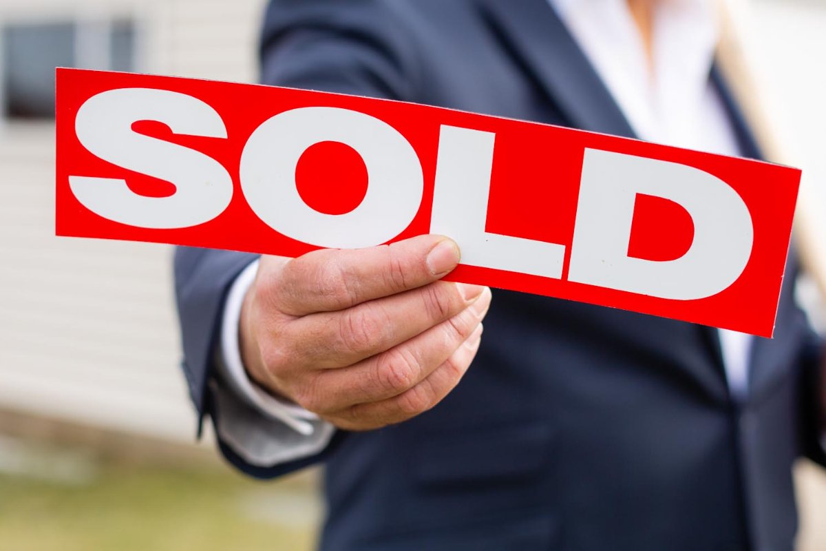 The journey from “searching” to “bought” is a lot easier with sidekicks like us.