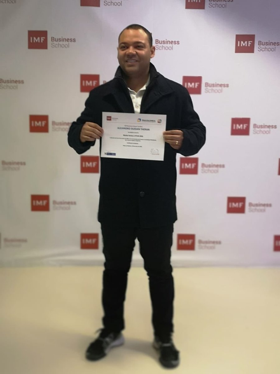 g_salcedo_r's tweet photo. ¡Felicitaciones a las 39 empresas que participaron en la misión académica en el marco de @Fitur_Madrid! Así, más empresarios mejoran su oferta con parámetros de alta calidad y sostenibilidad. Gracias a IMF Business School (@IMFFormacion) por ayudarnos en este proceso. https://t.co/lyq2zdPyf7