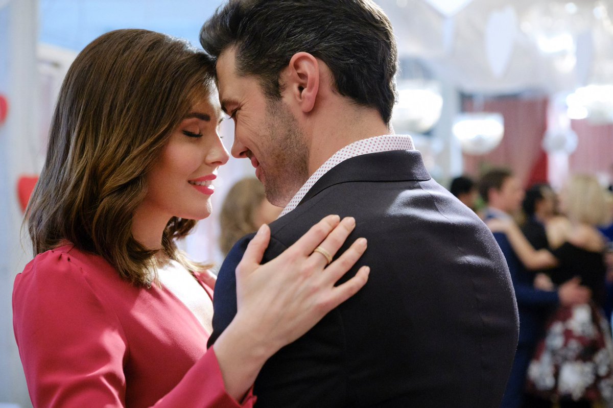 MariaGrazia_mtl's tweet photo. Love is in the air itโs almost February โค๏ธ weโre 15 days ๐till the premiere of my favourite #hallmarkman @RyanPaevey #LoveEverAfter movie #MatchingHearts ๐ on @hallmarkchannel so exciting ๐ https://t.co/5Em1dbDS4A
