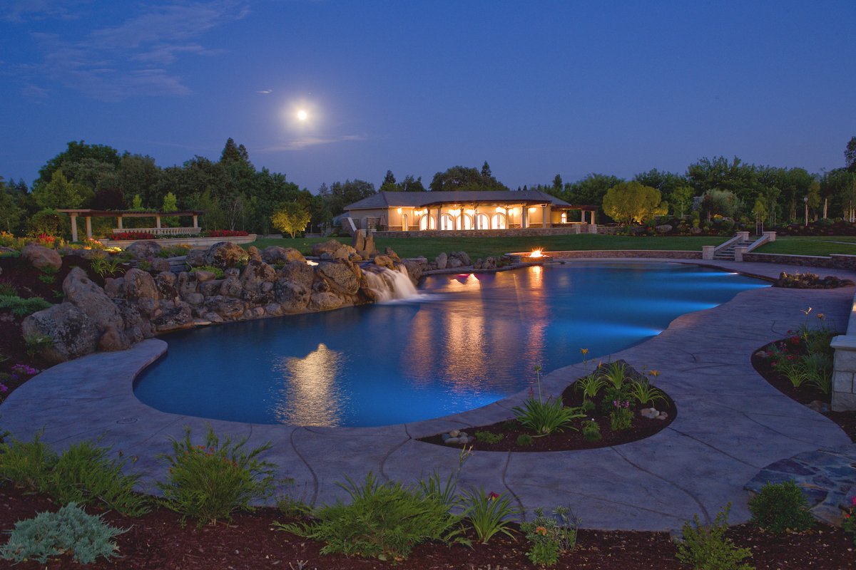 Not only do we bring the heat, but we also bring it on time. HPC thermostats and timers make sure you get the heat you want—right when you need it. ow.ly/Z2VI50y2nZh