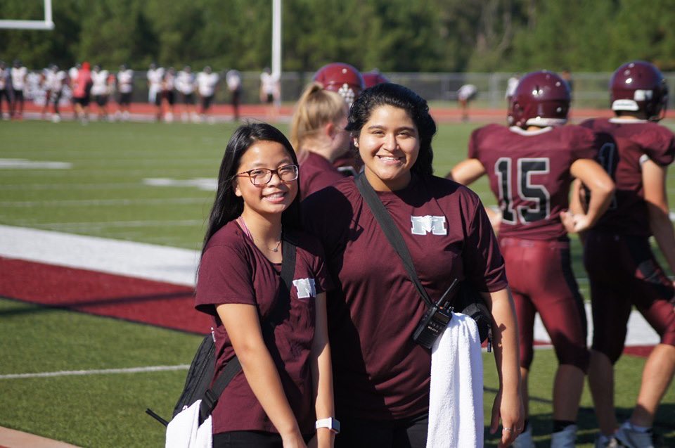 MagSportsMed's tweet photo. Today’s student athletic trainer spotlight is Ruth! 😊
Year: sophomore
Fun fact: she has two dogs!
Favorite memory as an SAT: “I like doing everything, but my fave part is learning new techniques and adding to my skill set.” https://t.co/yn12WNuUpi