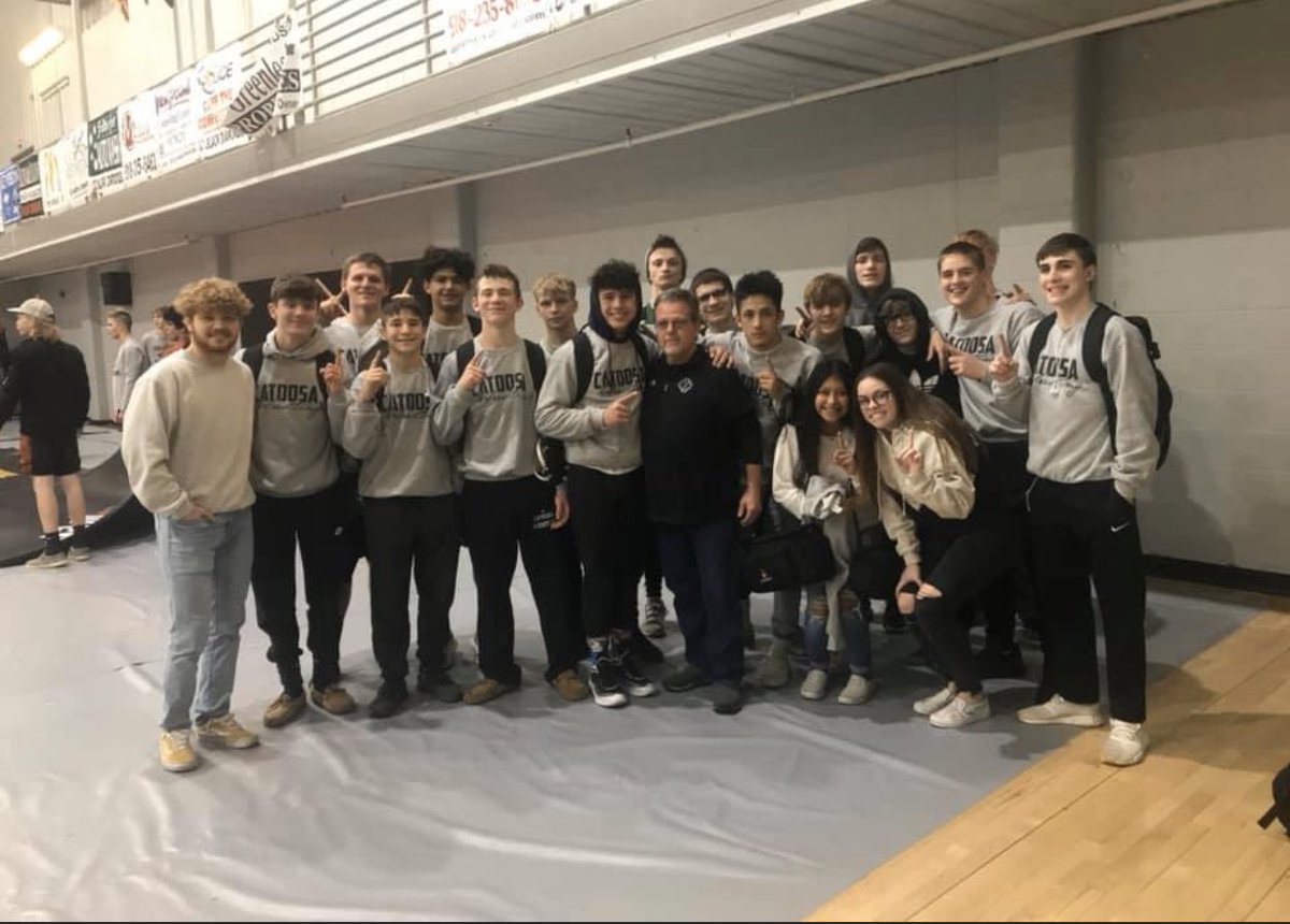 K2CWrestling's tweet photo. 2020 District Champs! 
Catoosa over Sallisaw 72-12
Catoosa over Fort Gibson 52-29               Catoosa over Poteau 48-33
#greatdaytobeanindian #indianup https://t.co/DDa4oQzQhR