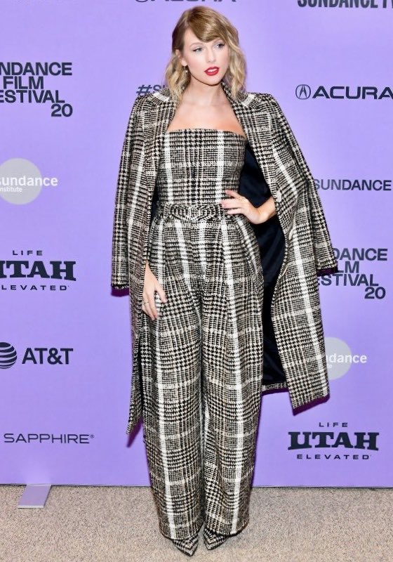 TaylorSPolls's tweet photo. Which red carpet look? Vote below! #TaylorSwift #Swifties #redcarpet #Lover #BBWomenInMusic #WomanOfTheDecade #Sundance #MissAmericana https://t.co/s7mXvBn2SH