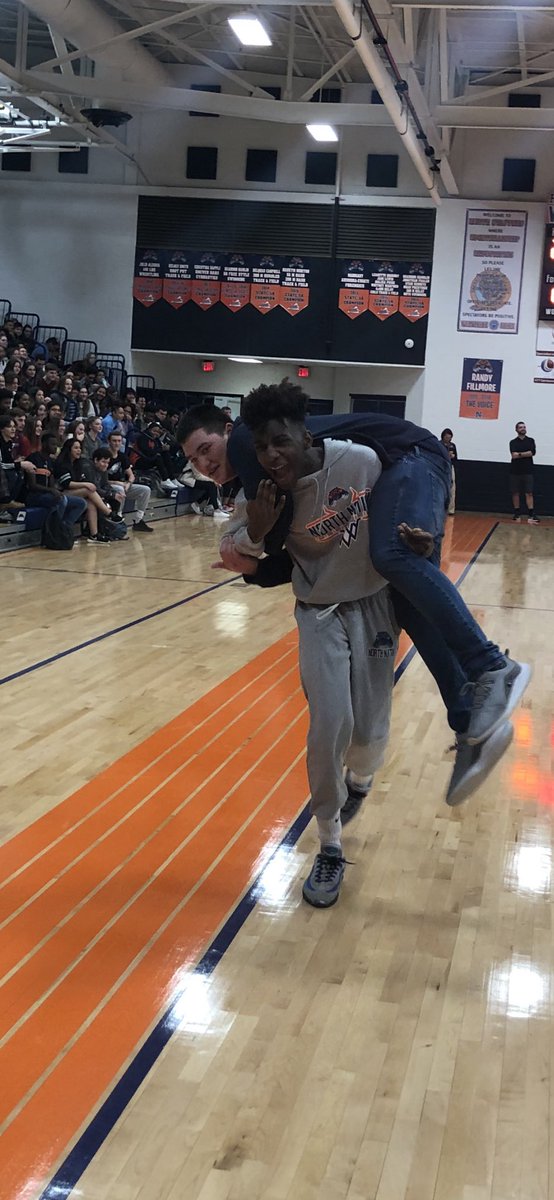 ms_andreamarra's tweet photo. Pep Rally Day to honor the World’s Greatest Admin Team!! #benorth https://t.co/Q0jOKQrgK5