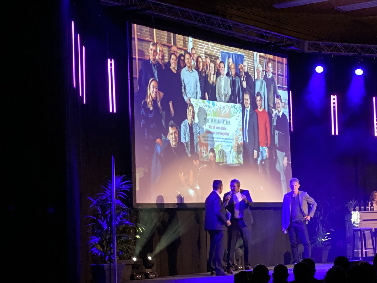 Vanavond is het lokale sportakkoord in <a href="/gemeentekatwijk/">Gemeente Katwijk</a> ondertekend.  Bijzonder om als Adviseur Lokale Sport, namens <a href="/TSZuidHolland/">Team Sportservice ZH</a>, op te mogen treden voor <a href="/nocnsf/">NOC*NSF</a>. Het sportakkoord bevat mooie experimenten en challenges met vele partijen. Zeer benieuwd naar de uitvoering! 💪🏻