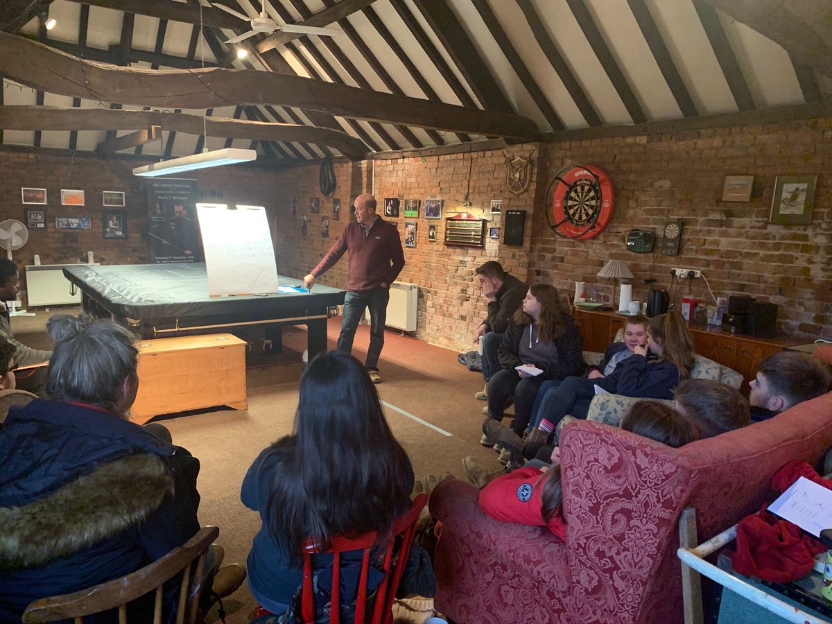 BrackAg's tweet photo. Second year Agrics are working on their Farm Business Plan Assignments so it was really useful to hear how John Miller uses Gross Margins and Cashflow Forecasts to help him manage his farm. ⁦@AHDB_Cereals⁩ ⁦@NFUEastMidlands⁩ ⁦@NFUNotts⁩ ⁦@woodboroughpark⁩ https://t.co/49CX690yJ4
