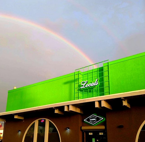 ZootsWA's tweet photo. Follow the rainbow to @SmokeLocals in #Spokane for a Friday #Zoots Vendor Day from 3-6pm. Come say "high" and save big on all #edibles from @Zootology during the #ZOOTSALE 🔥🤘 #LocalsCannaHouse #legalweed #i502 https://t.co/fpQMIg588N