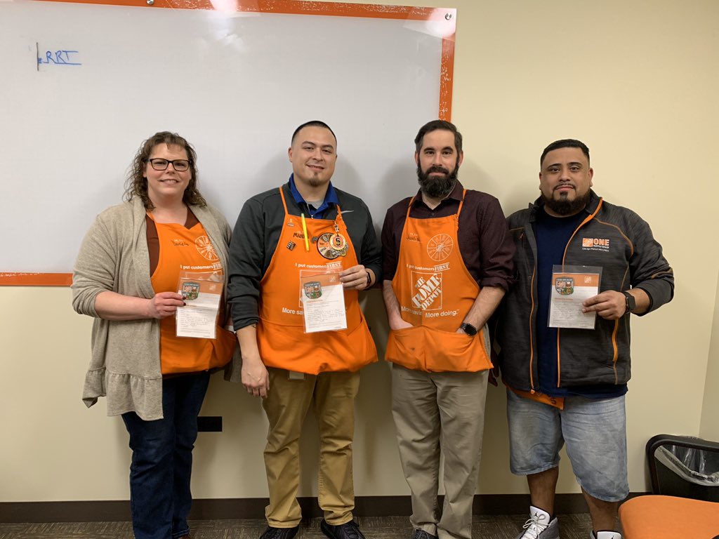 THDJustinAGM's tweet photo. Tinley Park MIB and recognition! Congrats Danielle, Manny and Jesus! https://t.co/771bWlv0hN