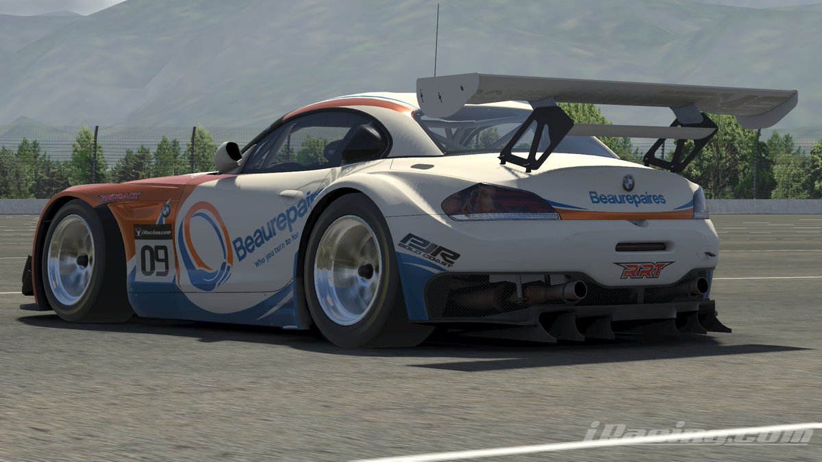 rrtesports's tweet photo. Fresh out of the paint shop is our 2020 BMW Z4 GT3. Paint came out awesome, can't wait to see this vehicle our on track. Big thanks to Mia Ott for painting this for us https://t.co/yCFNdXJFgm