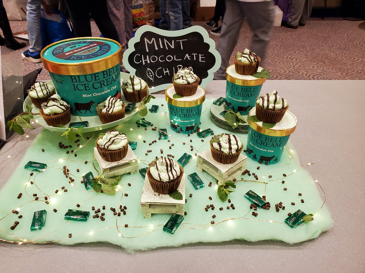 mrsekenjura's tweet photo. Today we participated in the District Cupcake Battle. Although we did not place, I am so proud of these two ladies for being so dedicated and working hard. #bridgelandbest #cupcakebattle https://t.co/v3uFatvZPg