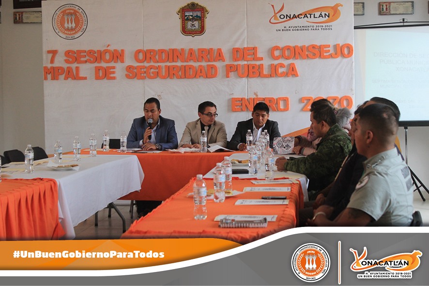 GXonacatlan's tweet photo. Con la finalidad de colaborar en la planeación, supervisión y evaluación de los programas, objetivos, metas y actividades que en materia de seguridad se desarrollan al interior del municipio. Se realizo la 7º Sesión  de seguridad Publica
#XoncatlanSeguro
#UnBuenGobiernoParaTodos https://t.co/KM58CYF4lR