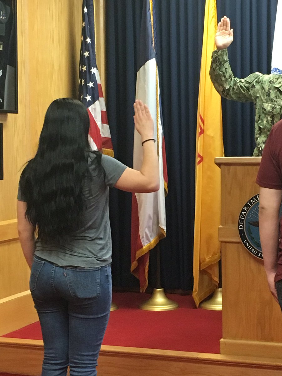 lezama_cecy's tweet photo. My daughter joining the Army Reserves. Love this kid! https://t.co/aTmjzq9KA8