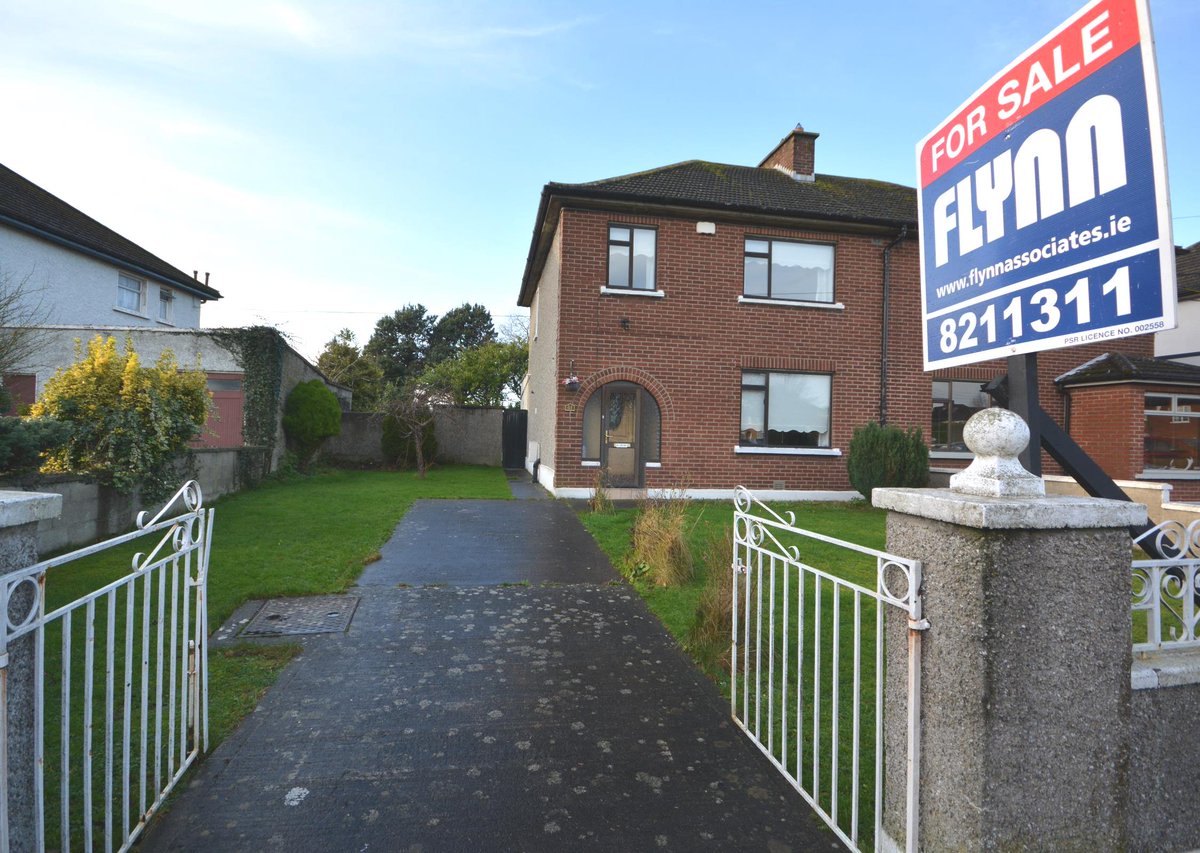 Flynnassoc's tweet image. 41 Villa Park Gardens, Navan Road, Dublin 7 #newtomarket #3bedsemi #developmentpotential #ftbs myhome.ie/residential/br… @MyHomeProperty