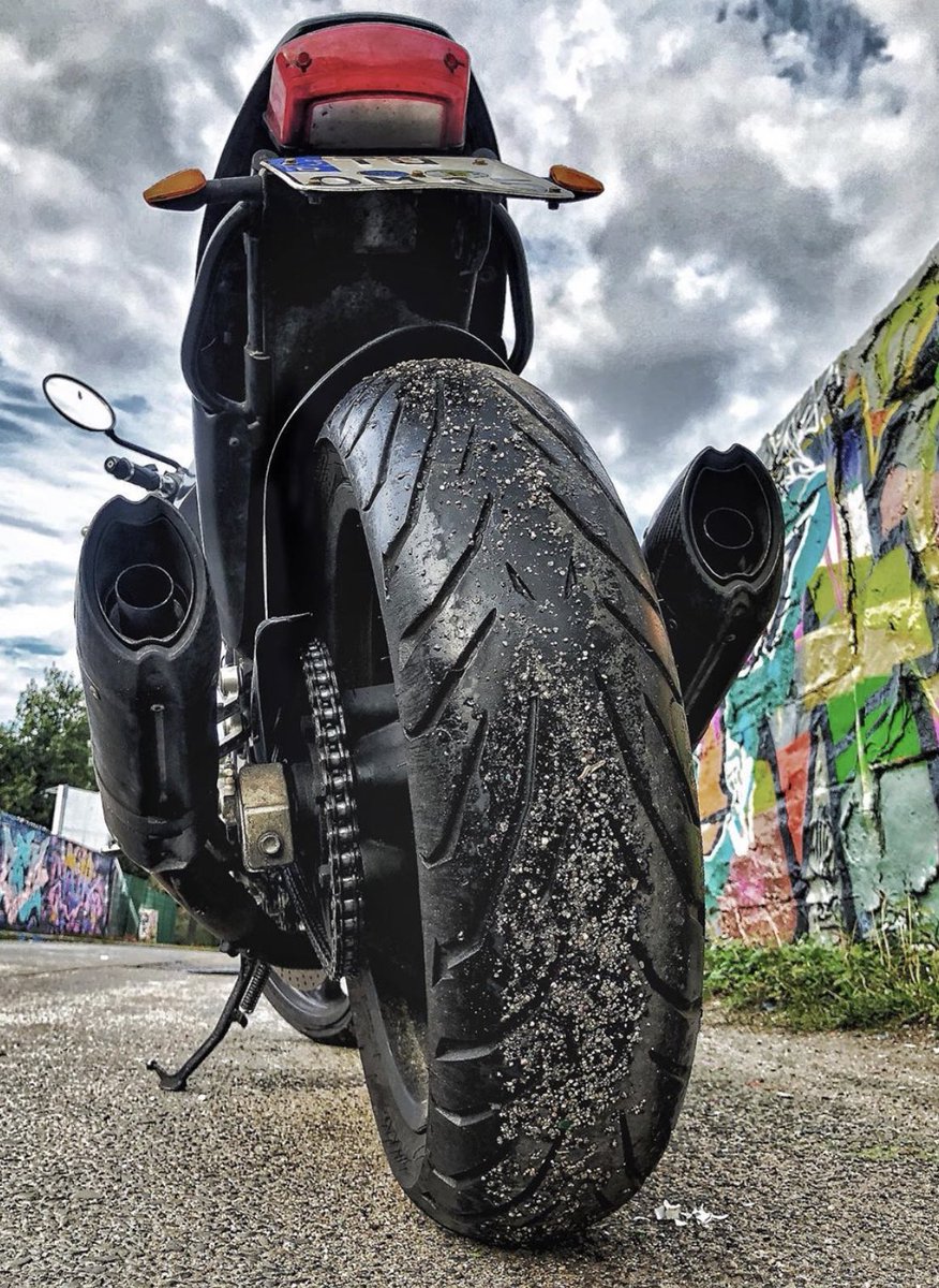 knoxarmour's tweet photo. #knoxfeaturefriday goes to @oemiish 👍🏽 Oems rides a #ducati #monster. Check it out on his page! Use our hashtag #knoxarmour in your Knox posts https://t.co/KuuRaItaYy