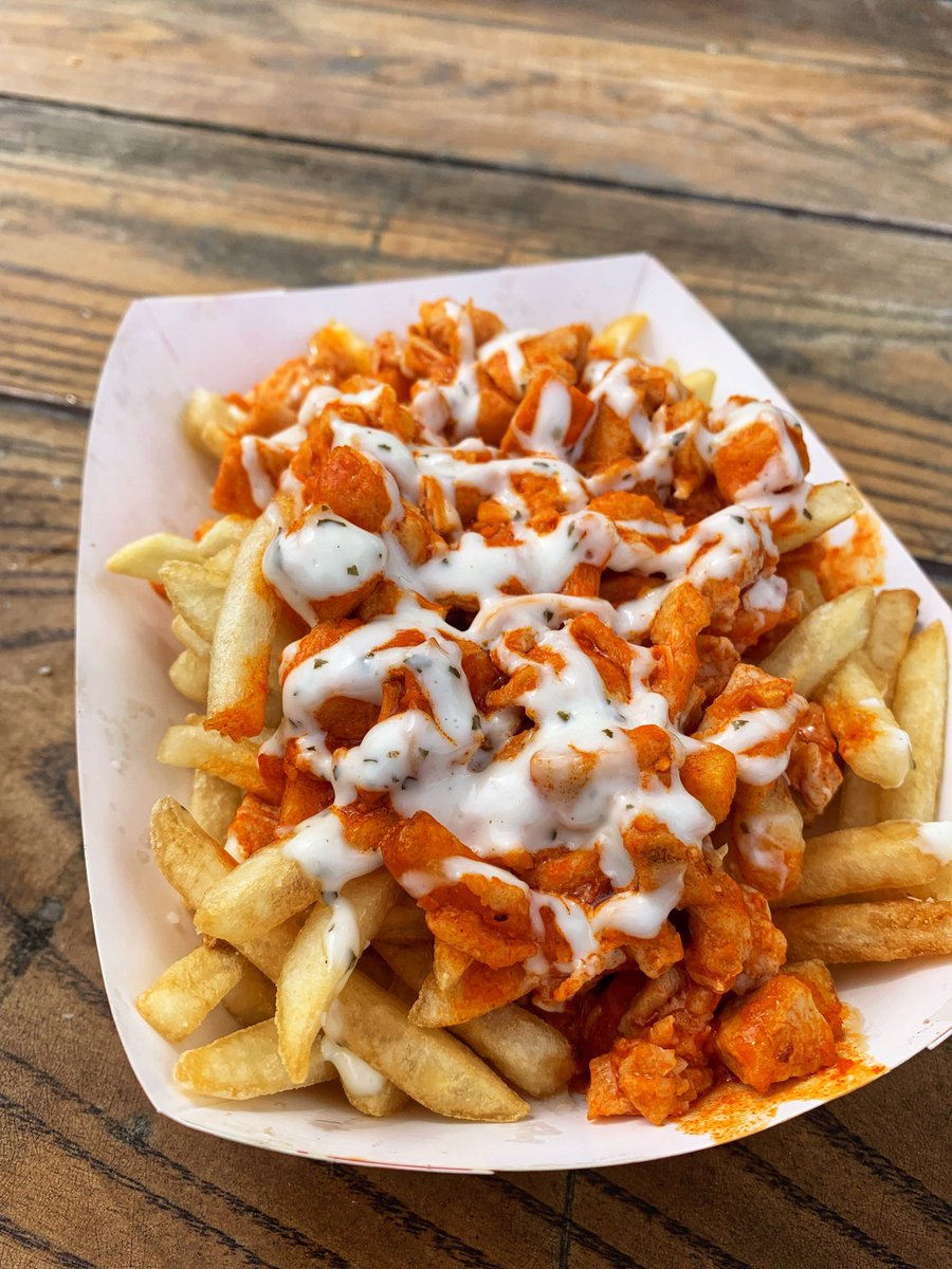 Happy FryDay 🍟 Today we will be at Method Media for lunch! 📸: <a href="/TheBigCheeseCA/">The Big Cheese Truck</a>