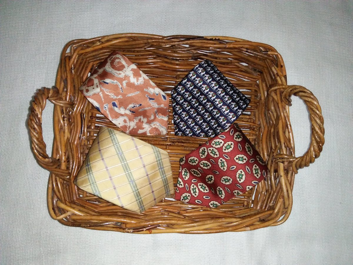 KukuBesi8's tweet photo. set combo empat branded tie 50myr free postage minat wasap 0193682469 betnine https://t.co/Yvz14Zs9xg