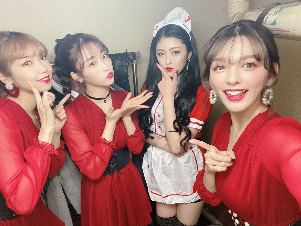 marinas1116's tweet photo. #SHIBUYASingerCollection ご来場頂きましてありがとうございました😌
対バンラストでしたがROZEらしく
いつものようにまたいつでも会えるように対バンを楽しませて頂きました💖
MAKAHAの生誕も出来た事すごくうれしかったですし、会場のみなさんとひとつになって楽しめて幸せでした🥺
ありがとう❤️ https://t.co/dvd1u8TWlX
