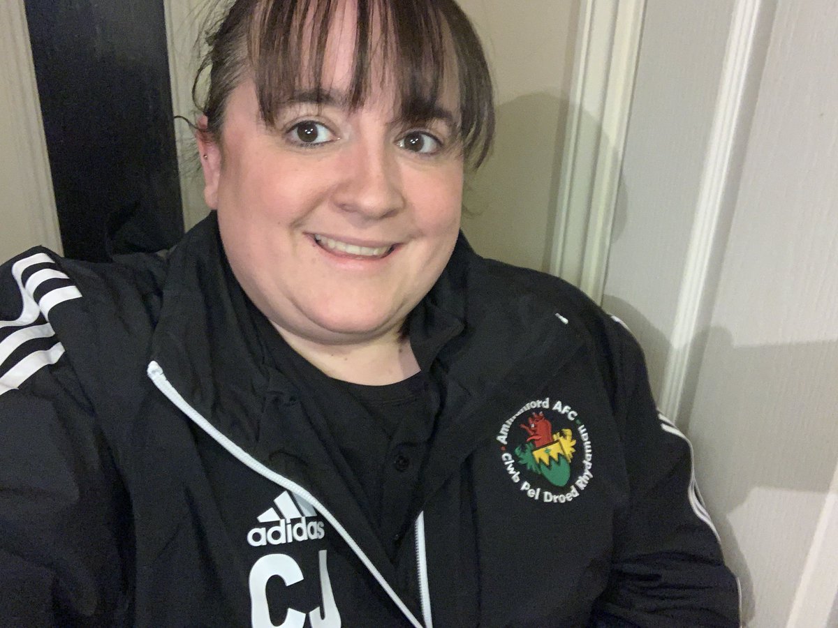 catrinjonesAVH's tweet photo. Football ready 😍 @AFCAmmanford  #physio #firsaid #volunteer  let’s make history 🥰🥰 https://t.co/26gikInL6l