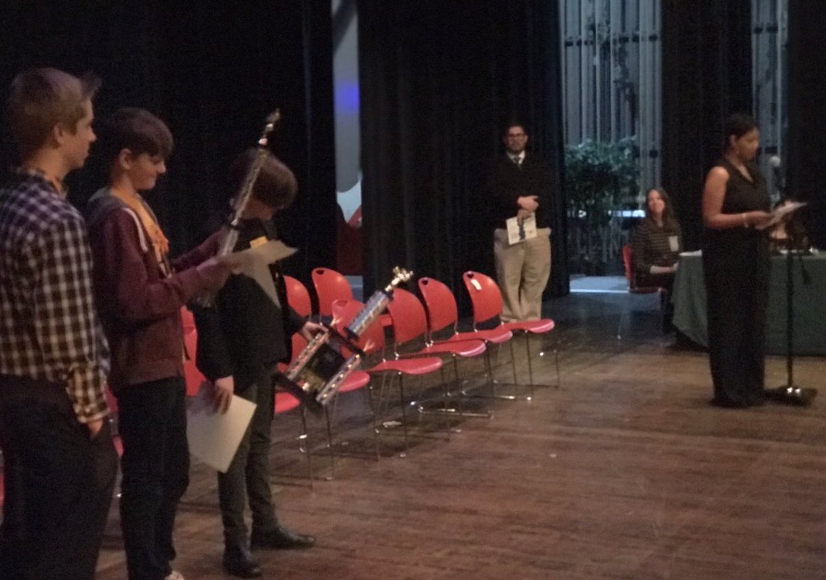 IPSSchools's tweet image. Congrats to Owen (1st) Elliot (2nd) Cole (3rd) and all our students who competed in the 2020 Scripps Marion County IPS District Spelling Bee!🐝

“Events like today’s spelling bee highlight the valuable skills our students are honing each and every day at IPS.” 
- @KristianPRGirl