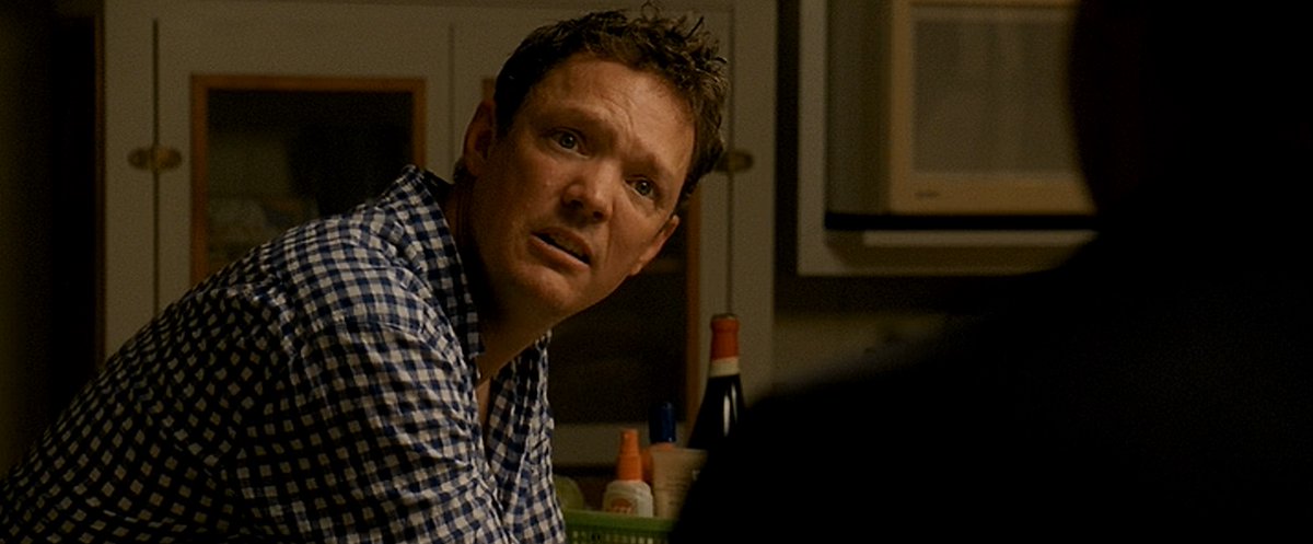 #StoneGasMovieChallenge2020 
Day 24: #MatthewLillard

#TheDescendants (2011)
'Ever been inside my bedroom?'
'Once'
'You could have had the decency to lie about that one'
'Alright, twice'

#AlexanderPayne #GeorgeClooney #FoxSearchlight #SearchlightPictures #FilmTwitter #drama