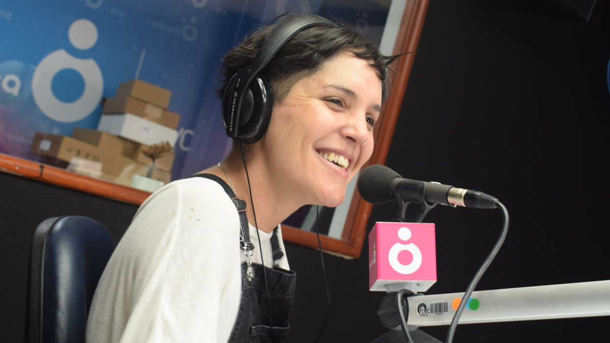<a href="/Rubiomusic_/">Rubio</a> <a href="/FestivalCentro/">FestivalCentro</a> #Radiónica180 con <a href="/Rubiomusic_/">Rubio</a>  "Es muy catártico para mi tocar, me voy a otro planeta, a lo étnico le rindo muchos honores, me gusta usar instrumentos orgánicos. Desde la música mi mensaje va muy desde el amor, con la conexión a la fuente, los humanos estamos muy desconectados".