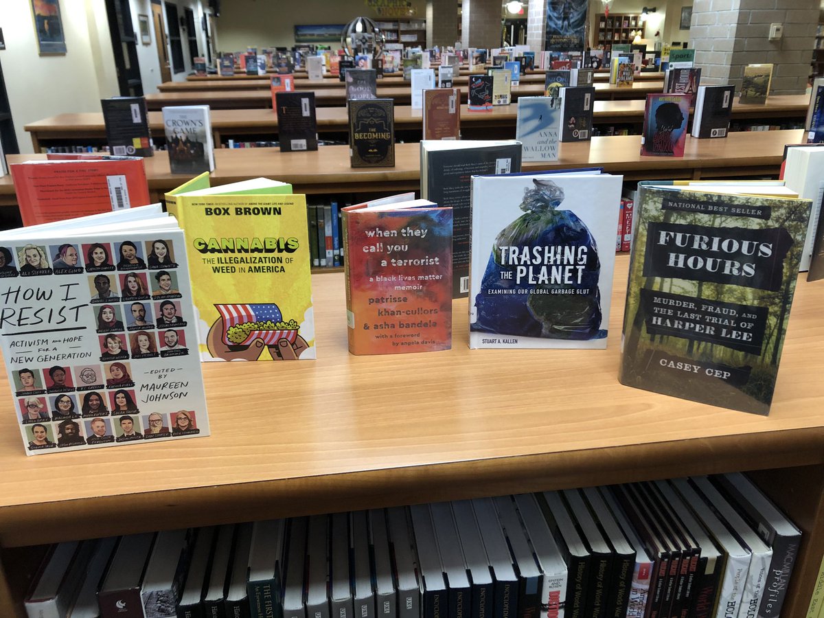 LucyeLibrarian's tweet photo. We have some amazing new books in the Wando Media Center!! Come check them out!! 📚 @WandoHS_Media @wandohigh https://t.co/h8c8y1Ar0r