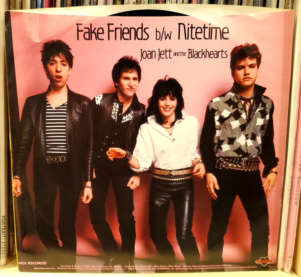45PictureSleeve's tweet photo. Joan Jett and the Blackhearts - "Fake Friends". 1983, MCA (52240) US Billboard #35. @joanjett @Byrdman20 #vinylrecords #vinylcollection #vinyl #joanjett #rickybyrd #garyryan #leecrystal #MTV #80smusic https://t.co/hgK35R5NHu