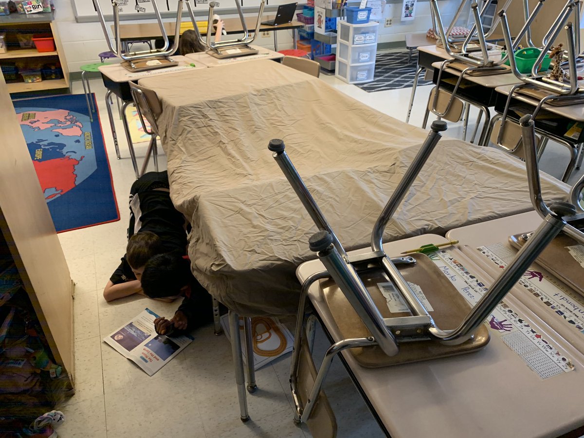 SomersetES's tweet photo. Mrs. Smith’s 1st graders enjoying their reading time camp out! #SESempowers https://t.co/Gq5JMRhxz4